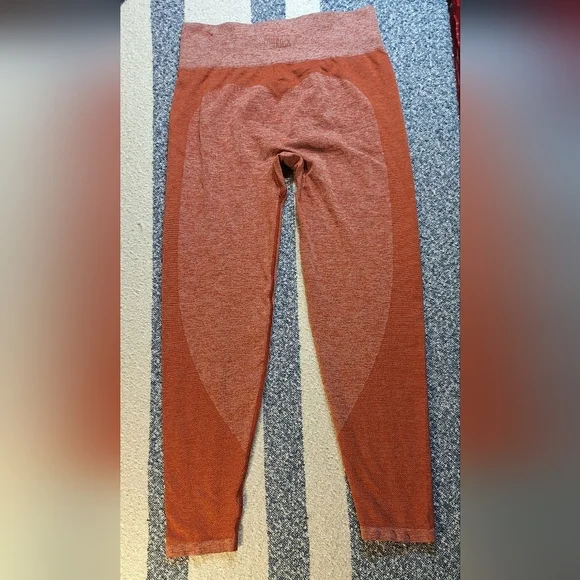 Victoria secret VS Pink seamless cinnamon leggings size large - Picture 9 of 12